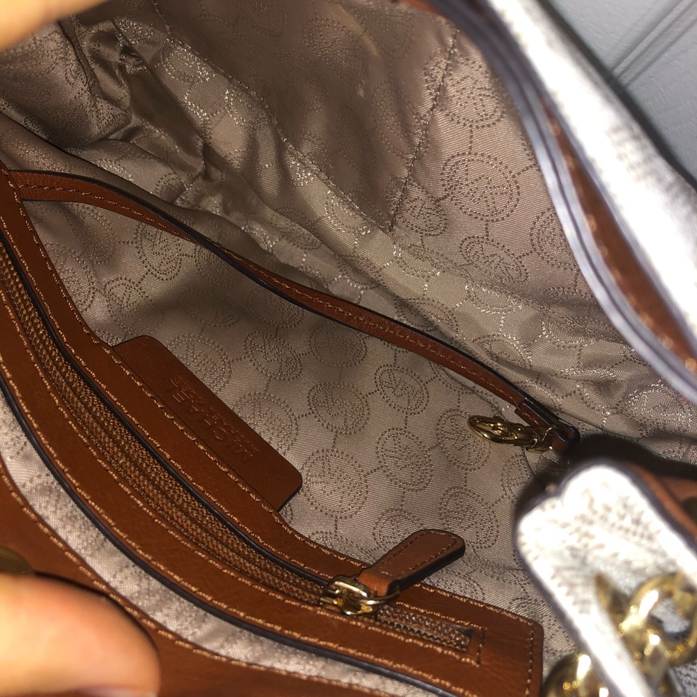 Michael Kors Purse - Picture 4 of 6